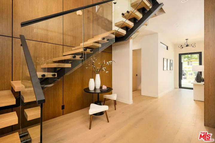 12035 Navy Street, Los Angeles, California 90066