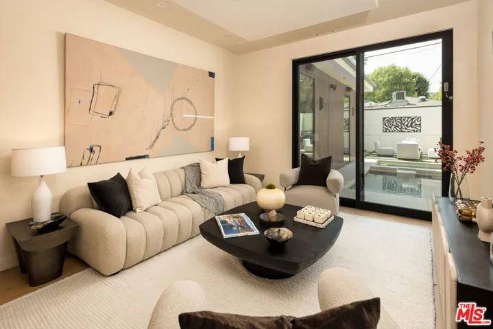 12035 Navy Street, Los Angeles, California 90066