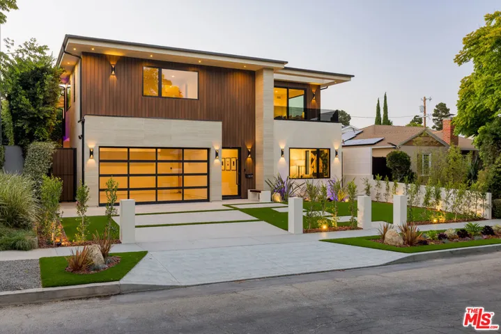 12035 Navy Street, Los Angeles, California 90066