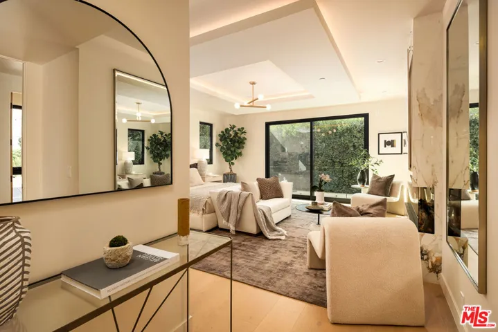 12035 Navy Street, Los Angeles, California 90066