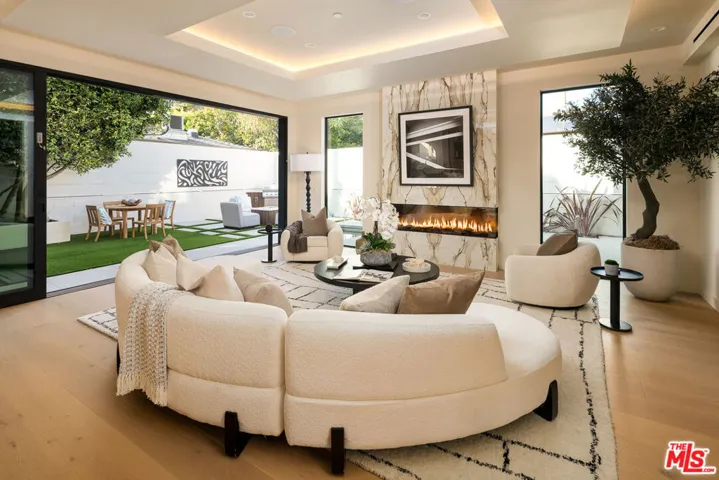 12035 Navy Street, Los Angeles, California 90066