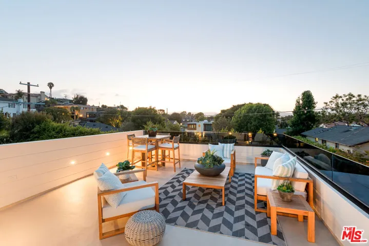 12035 Navy Street, Los Angeles, California 90066