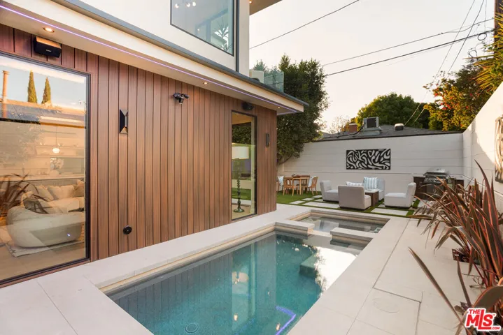 12035 Navy Street, Los Angeles, California 90066