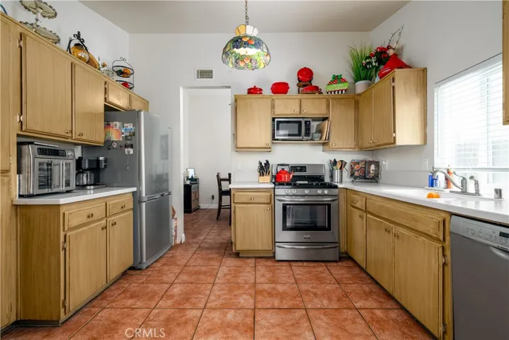 26014 Summer Dawn Court, Murrieta, California 92563