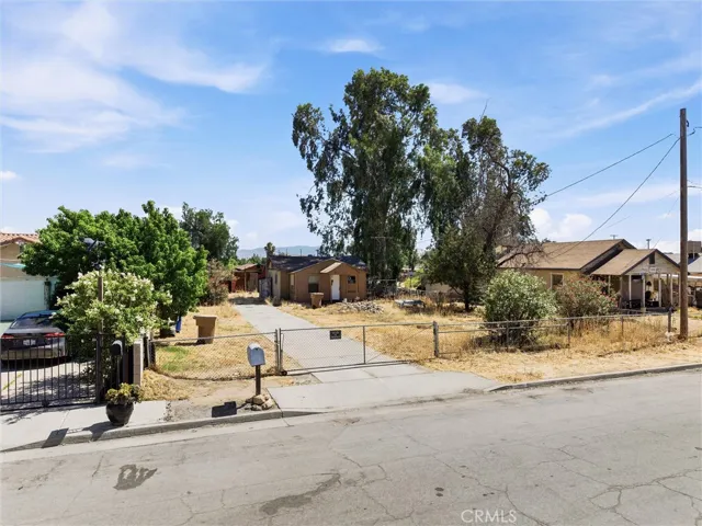 2801 Citrus Avenue, Bakersfield, California 93307