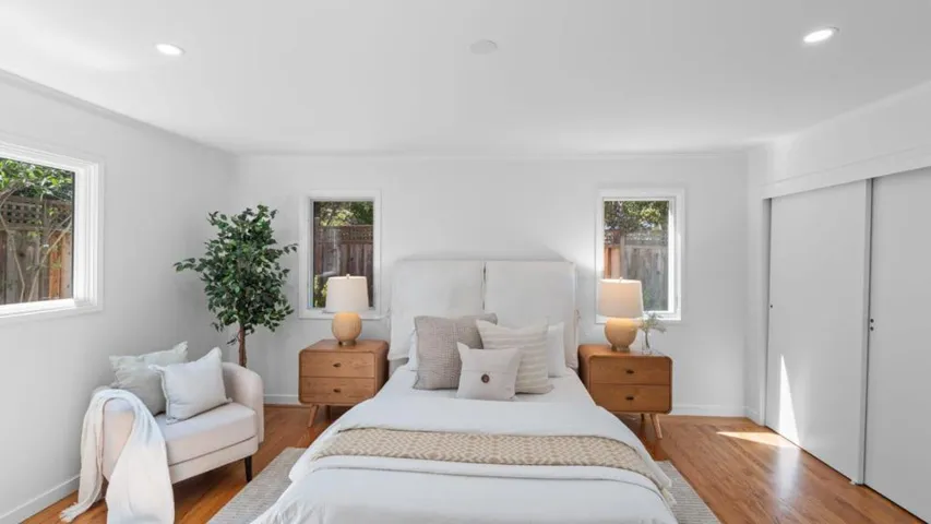 2 Burnham Court, San Carlos, California 94070