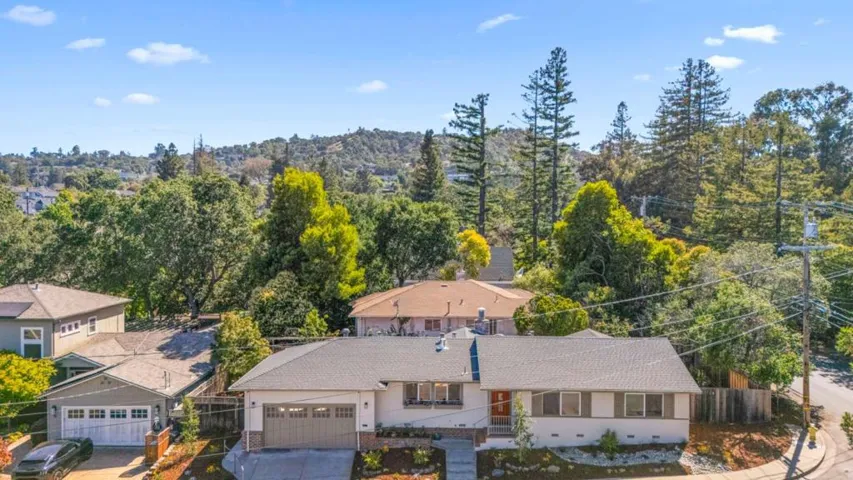 2 Burnham Court, San Carlos, California 94070