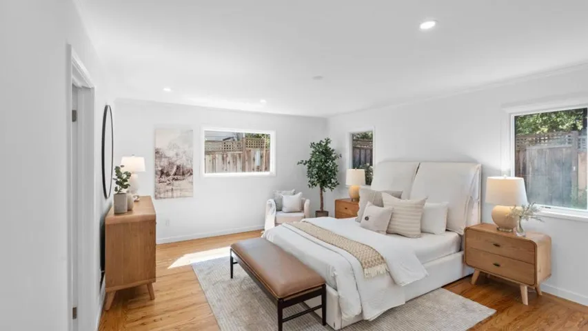 2 Burnham Court, San Carlos, California 94070