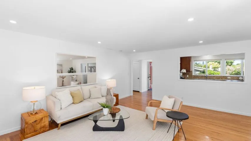 2 Burnham Court, San Carlos, California 94070