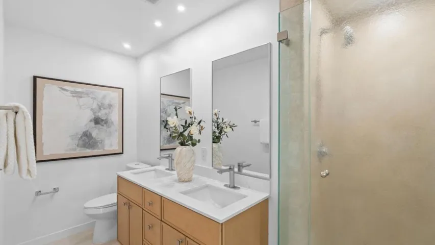 2 Burnham Court, San Carlos, California 94070