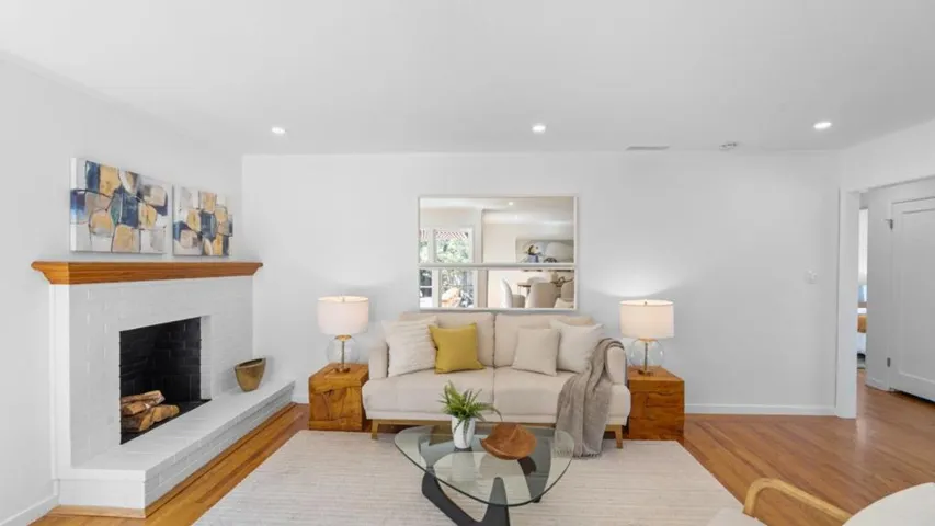 2 Burnham Court, San Carlos, California 94070