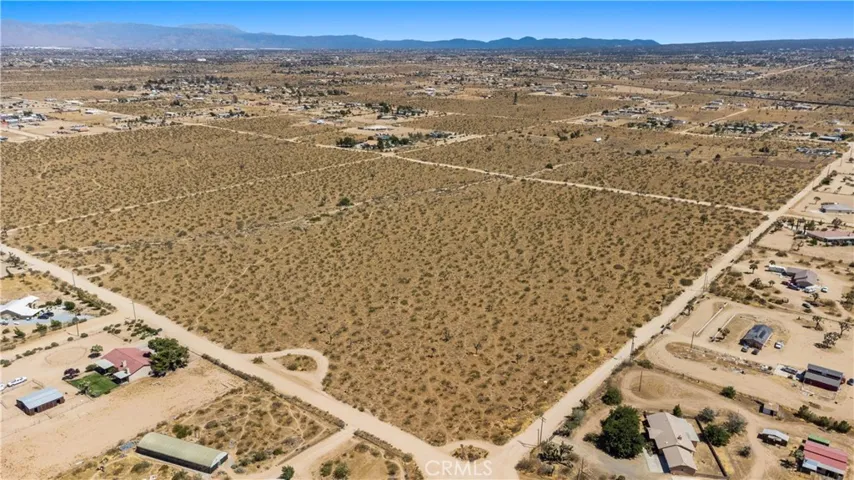 1 Nevada Road, Phelan, California 92371
