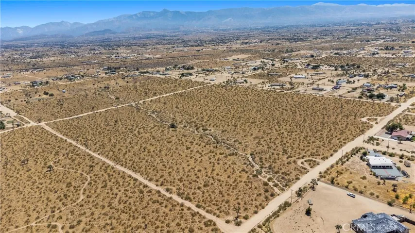 1 Nevada Road, Phelan, California 92371