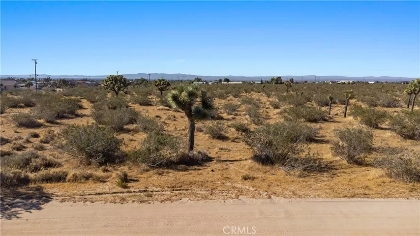 1 Nevada Road, Phelan, California 92371