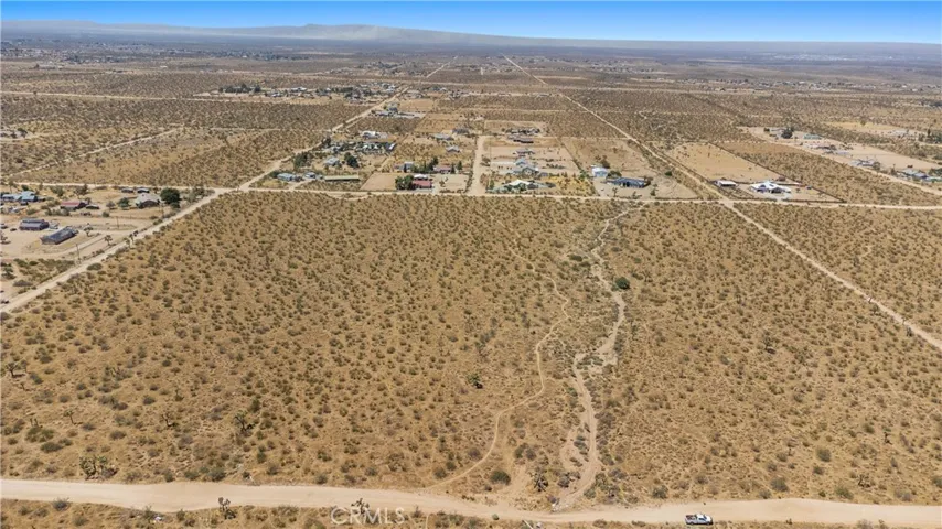 1 Nevada Road, Phelan, California 92371