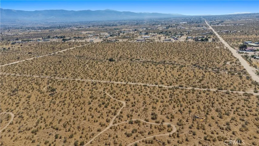 1 Nevada Road, Phelan, California 92371