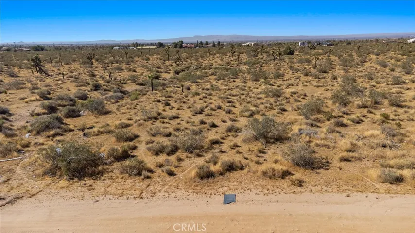 1 Nevada Road, Phelan, California 92371