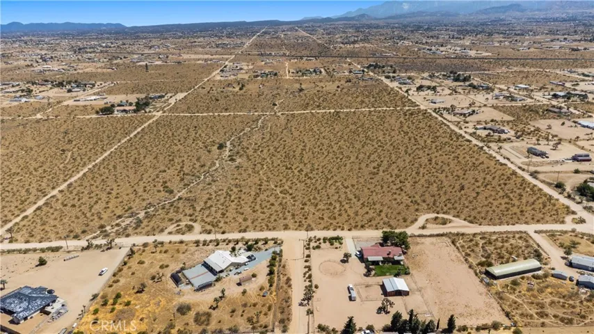 1 Nevada Road, Phelan, California 92371