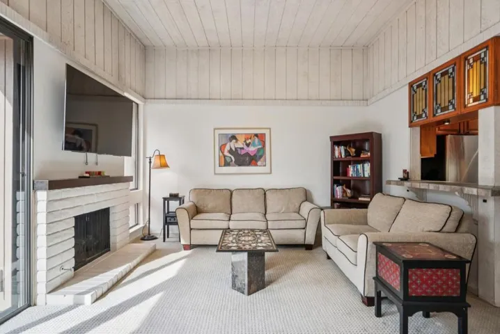 24501 Via Mar Monte 77, Carmel, California 93923