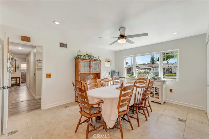 15914 Lawnhill, La Mirada, California 90638
