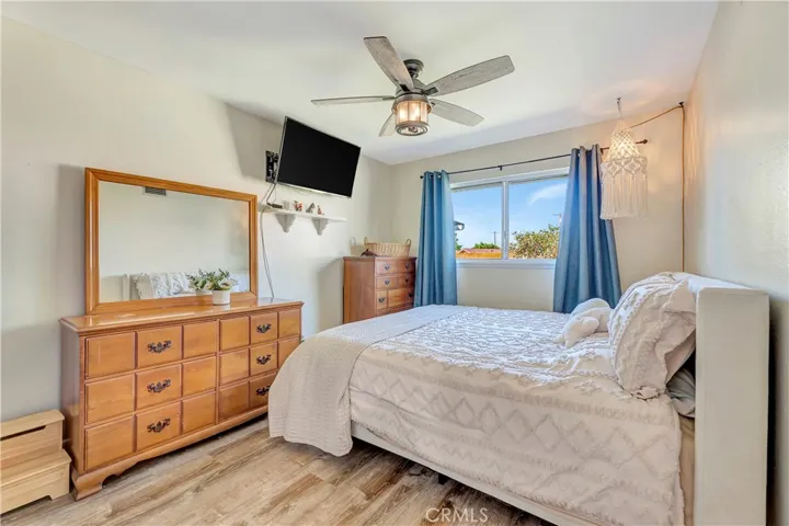 15914 Lawnhill, La Mirada, California 90638