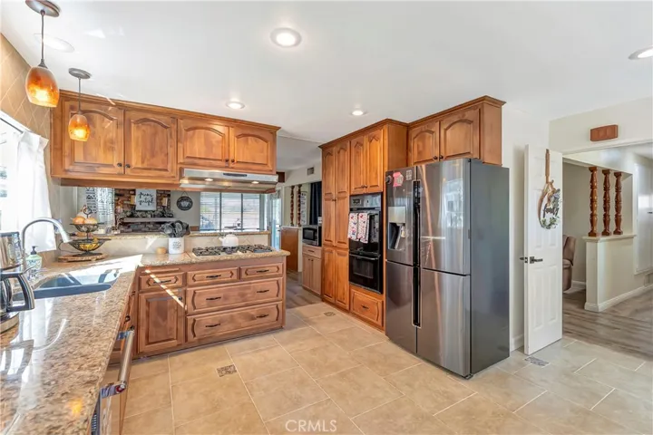 15914 Lawnhill, La Mirada, California 90638