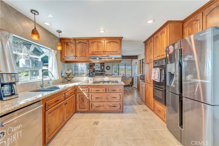 15914 Lawnhill, La Mirada, California 90638