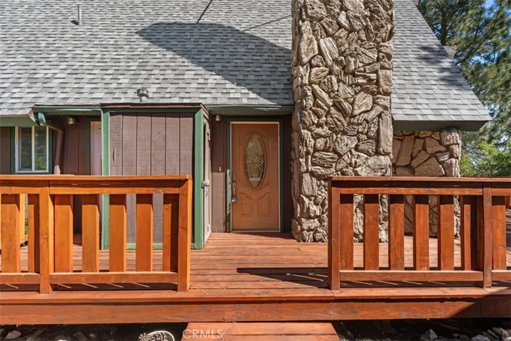 5438 Desert View, Wrightwood, California 92397