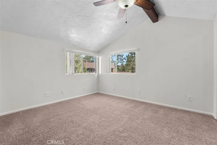 5438 Desert View, Wrightwood, California 92397