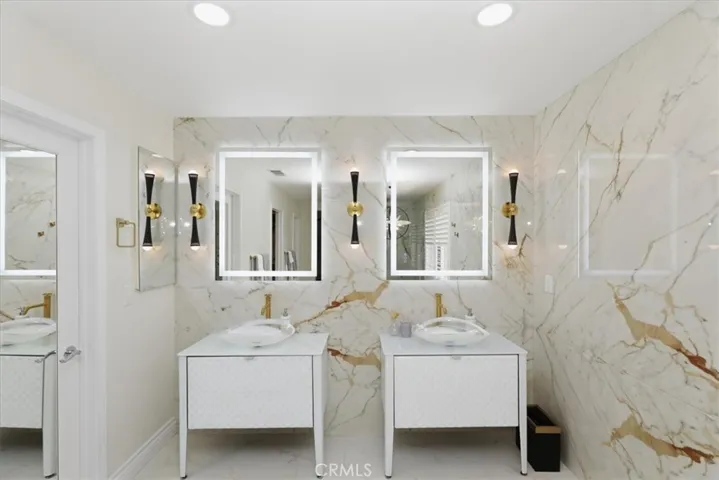 1536 Vandagriff, Corona, California 92883