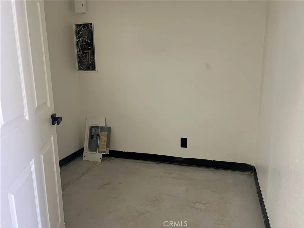 1035 S Mount Vernon Avenue G, Colton, California 92324 — photo 5