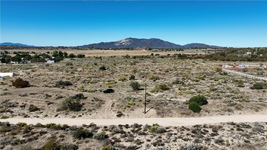 3 Lanik Ln, Anza, California 92539
