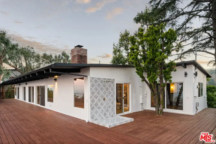 2065 Kew Drive, Los Angeles, California 90046