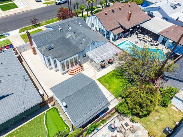 2114 Ostrom, Long Beach, California 90815