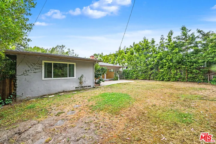 9512 Duxbury Lane, Los Angeles, California 90034