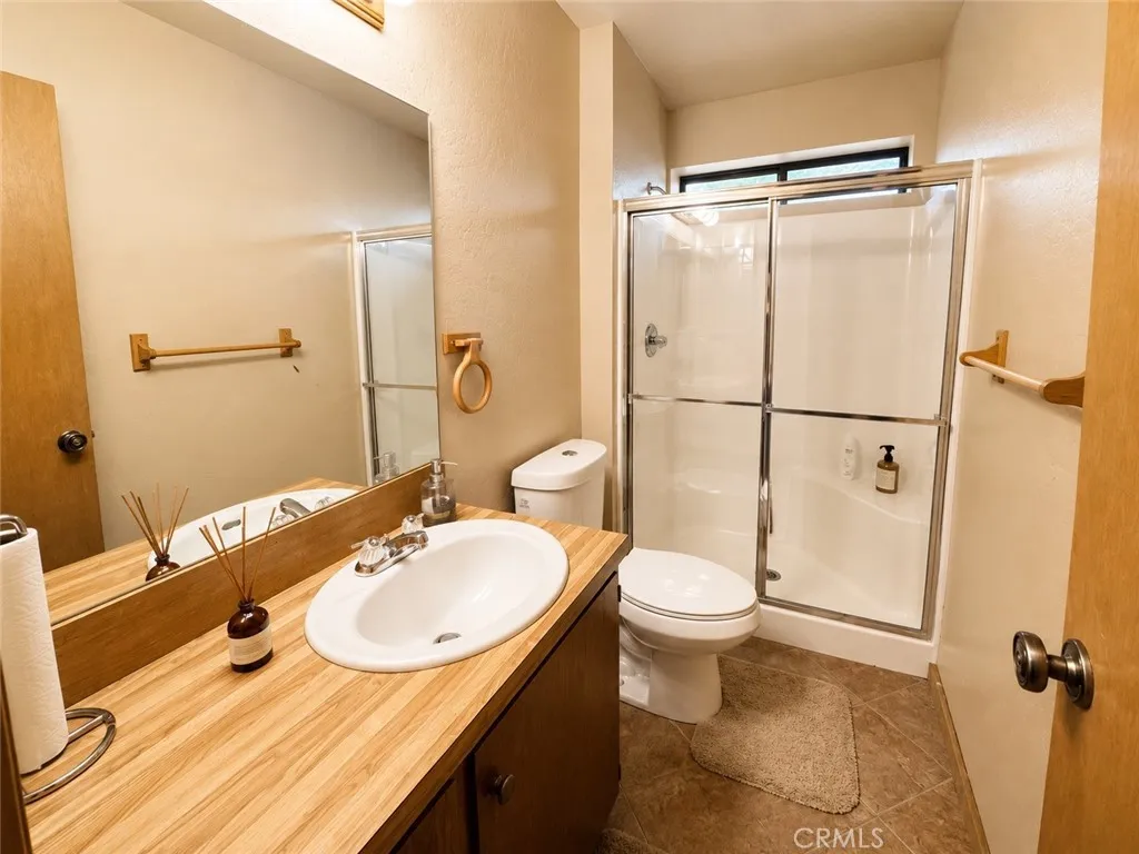 Bathroom #1 level one