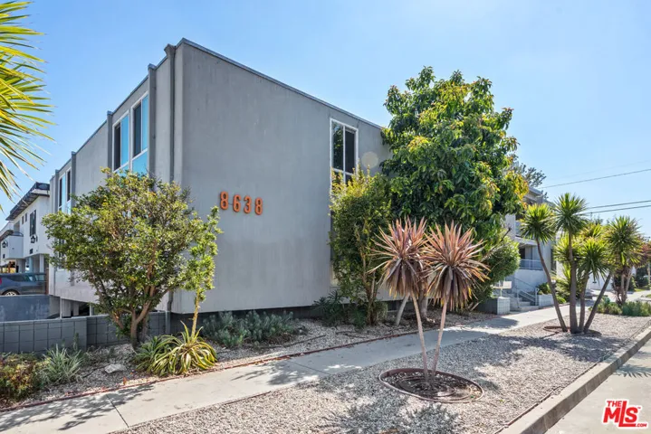 8638 Cashio Street 8, Los Angeles, California 90035