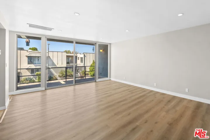 8638 Cashio Street 8, Los Angeles, California 90035