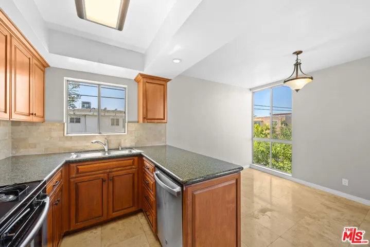 8638 Cashio Street 8, Los Angeles, California 90035