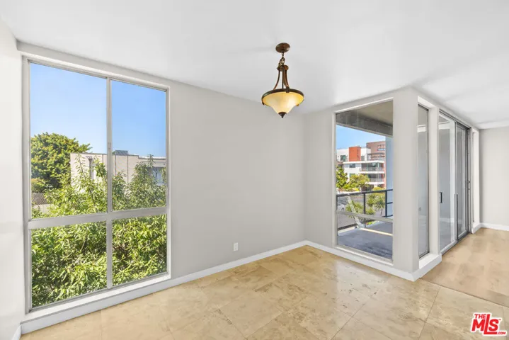8638 Cashio Street 8, Los Angeles, California 90035
