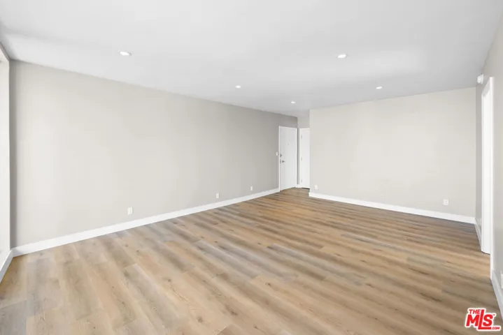 8638 Cashio Street 8, Los Angeles, California 90035