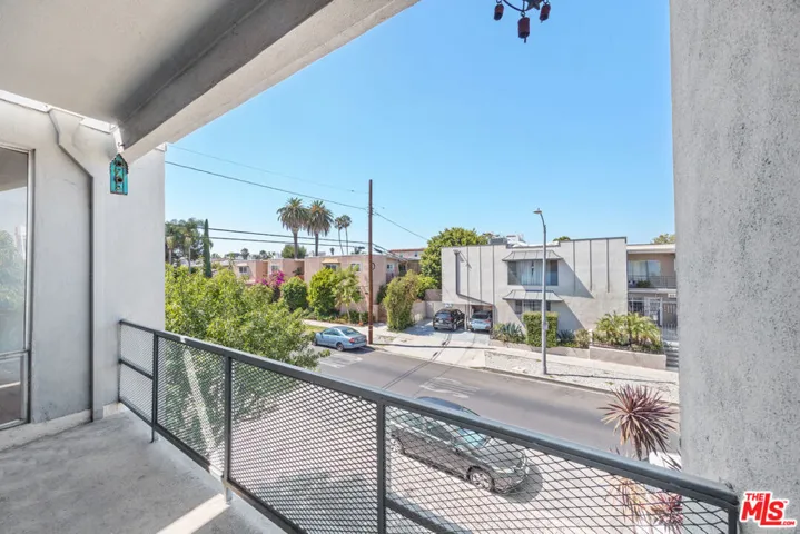 8638 Cashio Street 8, Los Angeles, California 90035
