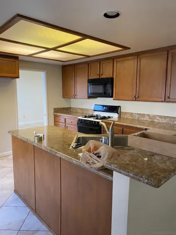 12446 Salmon River Rd, San Diego, California 92129
