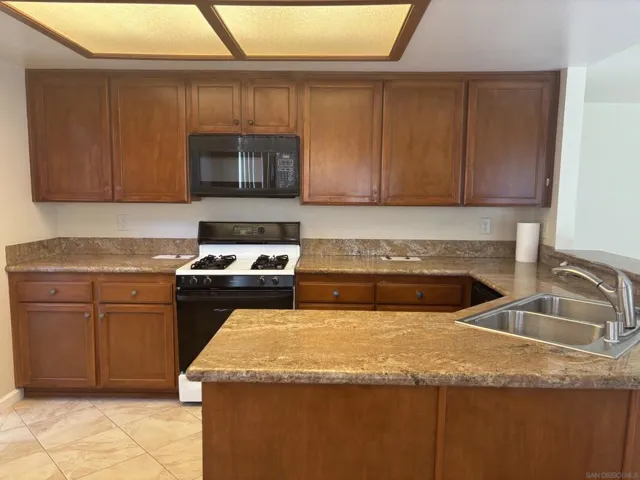 12446 Salmon River Rd, San Diego, California 92129