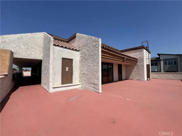 outdoor deck