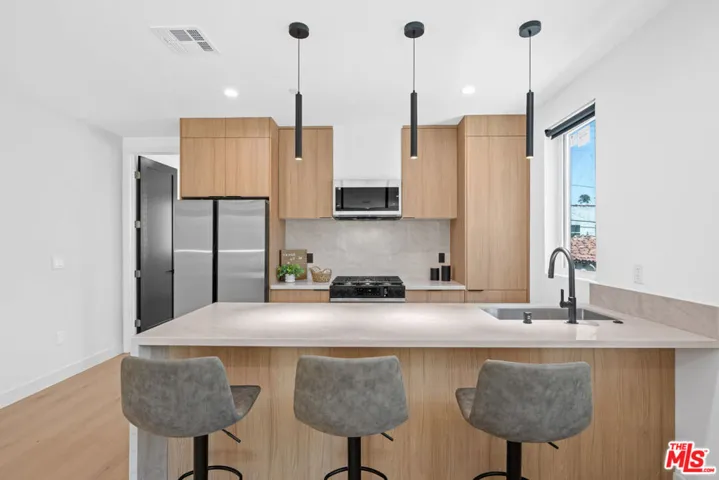 839 N Detroit Street 837, Los Angeles, California 90046