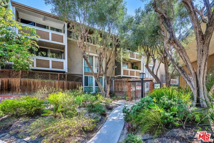 6305 Green Valley Circle 213, Culver City, California 90230