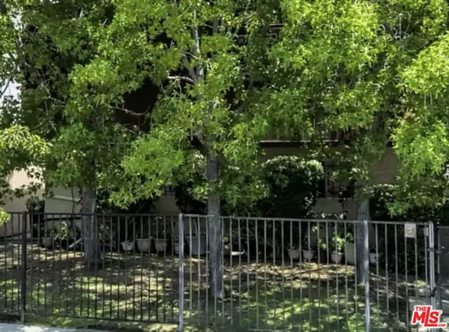 2946 S Western Avenue, Los Angeles, California 90018