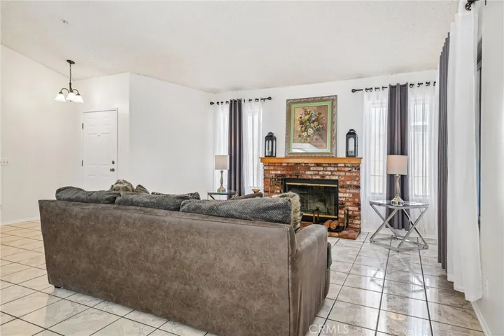 14349 Chesebro Court, Fontana, California 92335