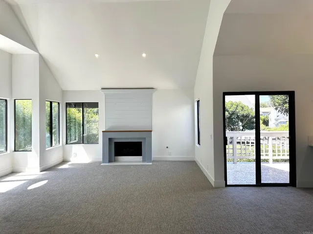 542 Via De La Valle J, Solana Beach, California 92075
